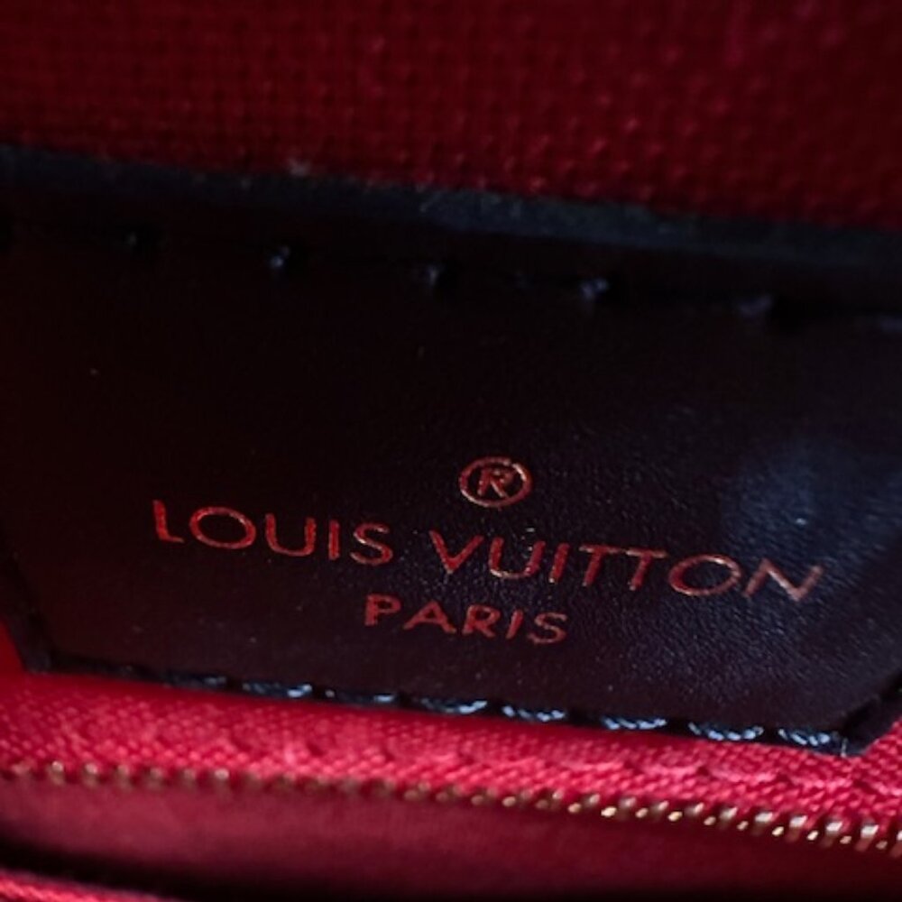 Louis Vuitton Monogram OnThe Go MM - Picture 12 of 13